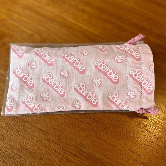 Lele Sadoughi x Barbie Hot Pink Oversized Round Sunglasses NWT - Picture 7 of 14